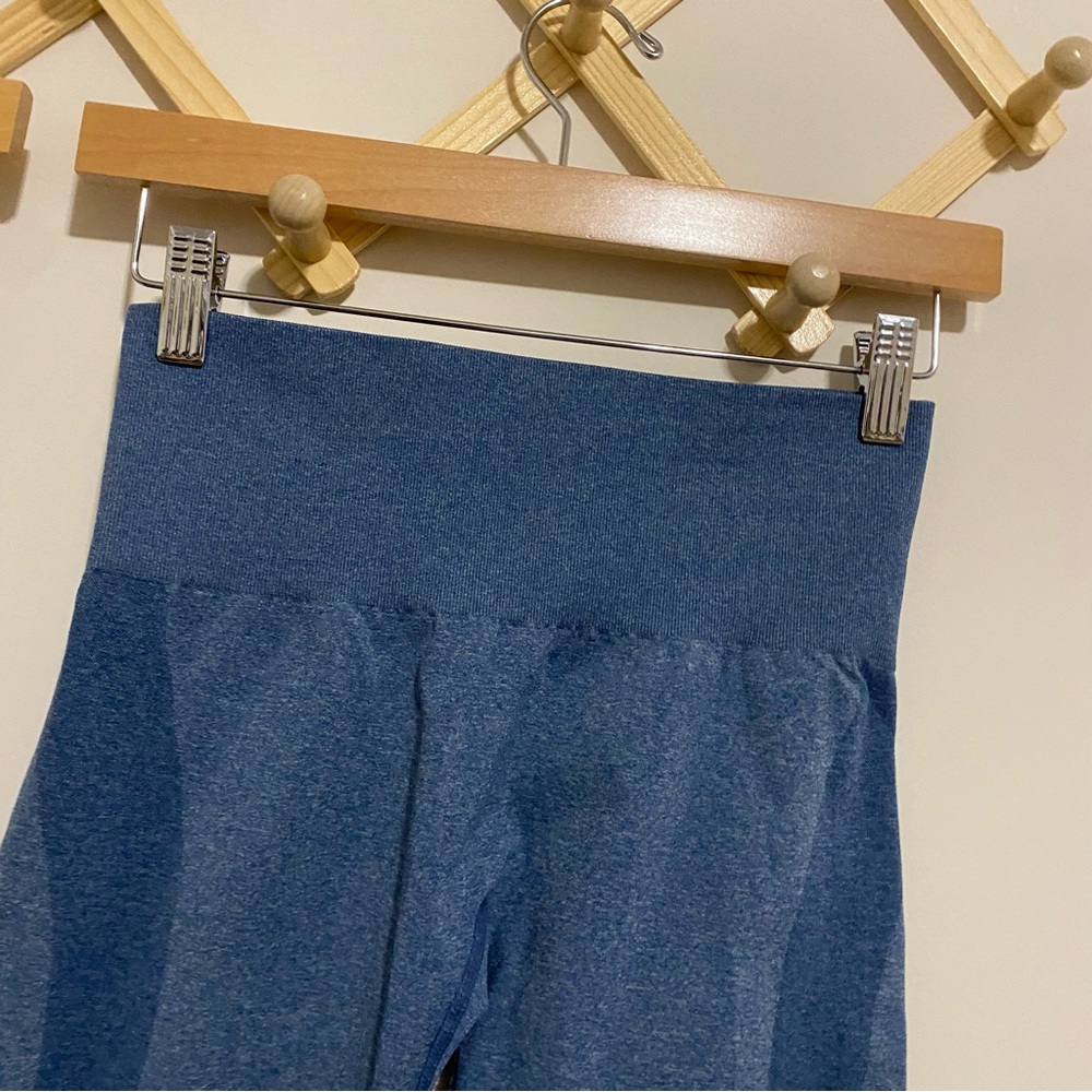 NVGTN Seamless Legging Bundle size Small - Picture 4 of 11